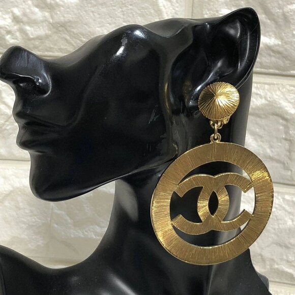 CHANEL CC Logos Sunburst Hoop Dangle Clips Earrings Gold Tone 29 w/Box Auth b11 - Picture 2 of 10